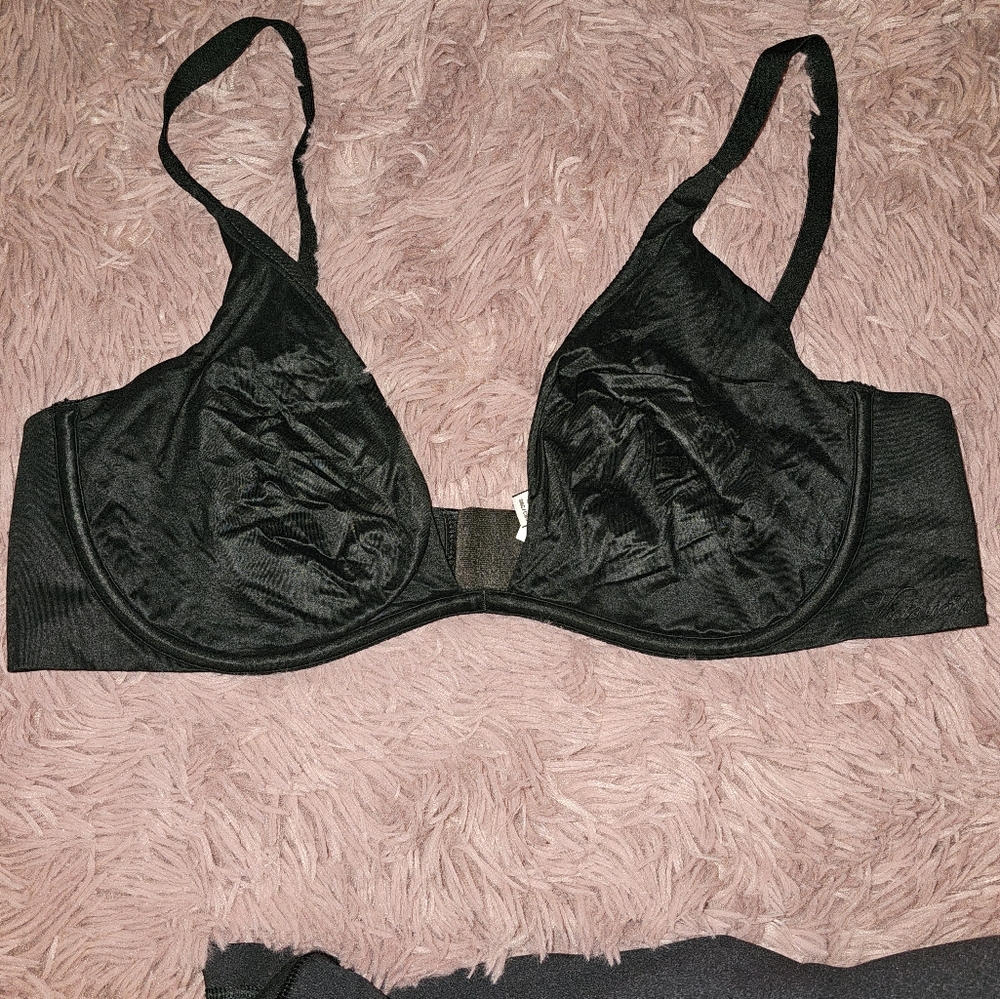 Victoria secret plunge bra no padding